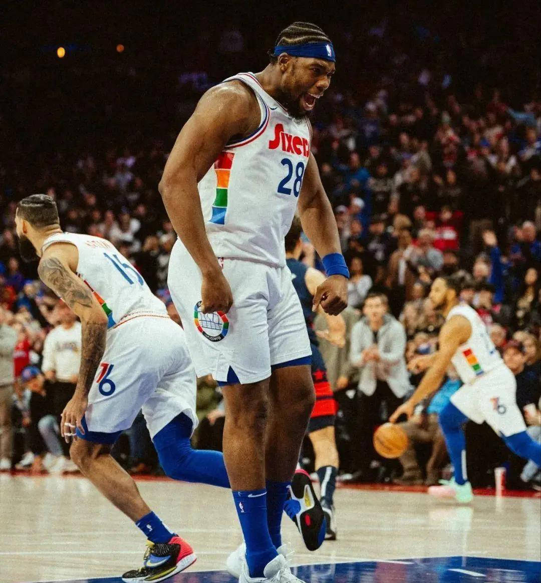 包含今夜体能课后，费城76人回应争议备战NBA总决赛，更衣室稳定，球探报告显示潜力的词条