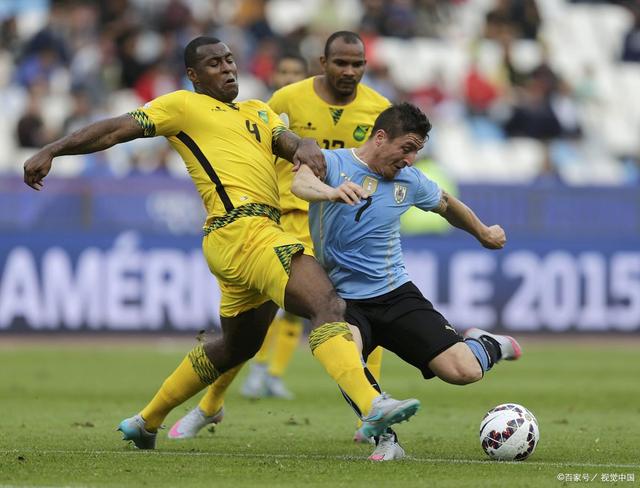 夏洛特黄蜂清晨再遭质疑；志在法甲名次提升；态度坚定；阵容厚度经受考验的简单介绍